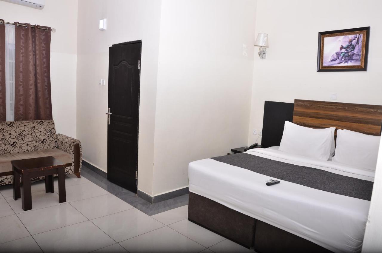 Residency Hotels Enugu Independence Layout Exteriör bild