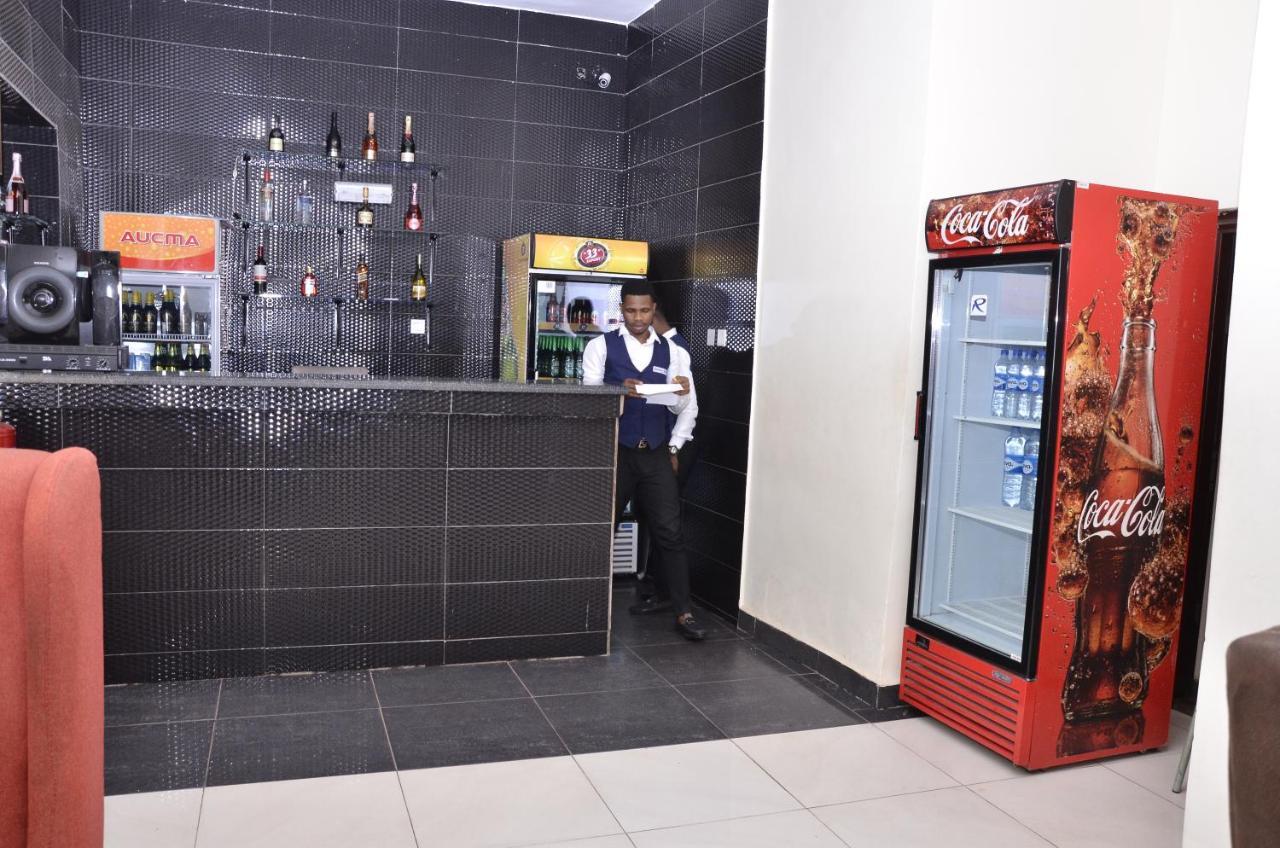 Residency Hotels Enugu Independence Layout Exteriör bild