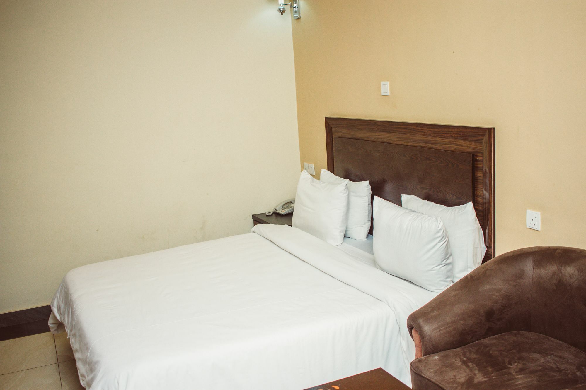 Residency Hotels Enugu Independence Layout Exteriör bild