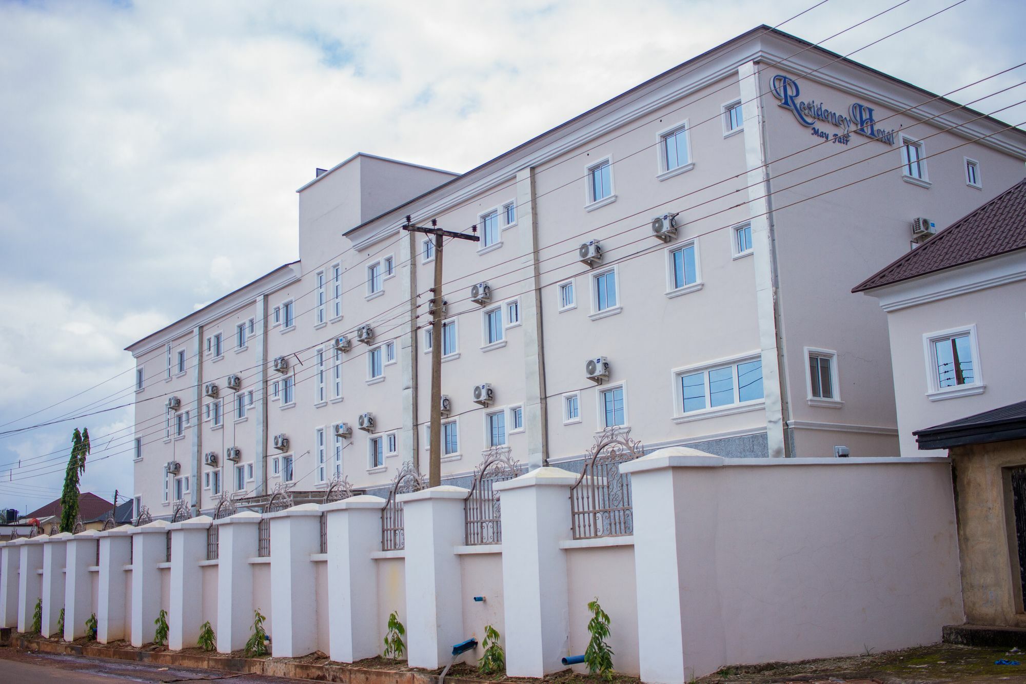 Residency Hotels Enugu Independence Layout Exteriör bild